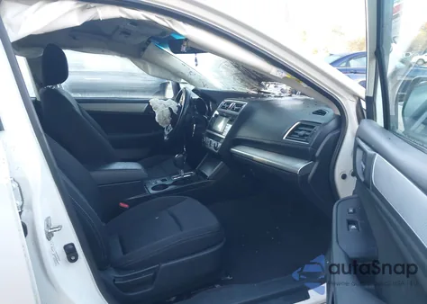 2017 Subaru Legacy 2.5I Premium из США, поврежденный, VIN 4S3BNAC69H3005367